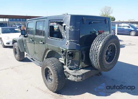 2007 Jeep Wrangler Unlimited Sahara z USA, uszkodzony, nr VIN 1J8GA59147L161506